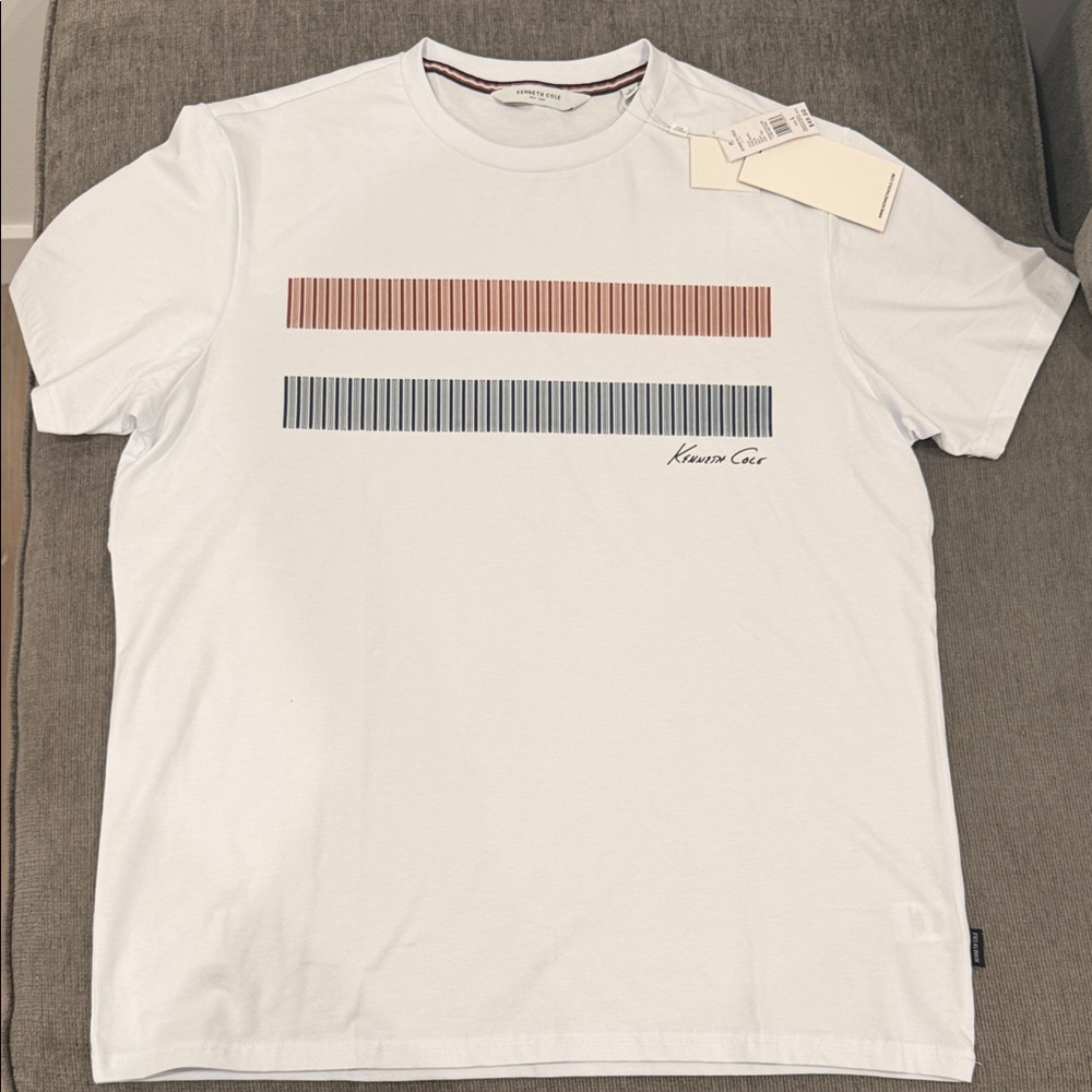Kenneth Cole White T-Shirt with Striped Design Size L new with tags
